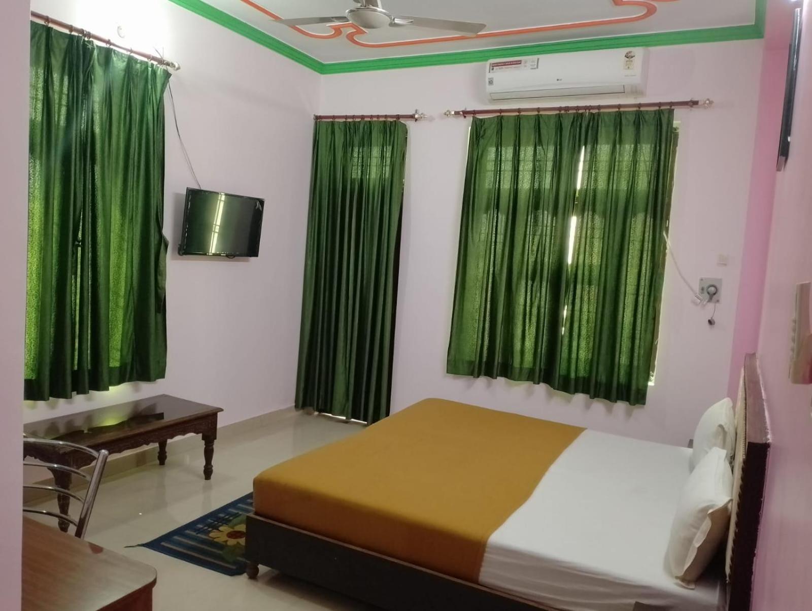 Varuna Palace Varanasi , Near Mandir & Ghat'S Dış mekan fotoğraf