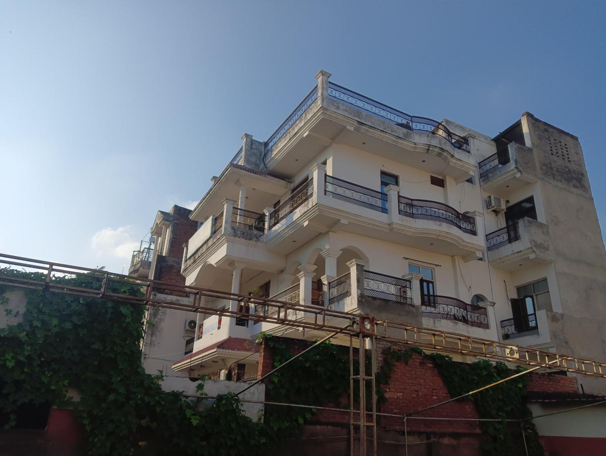 Varuna Palace Varanasi , Near Mandir & Ghat'S Dış mekan fotoğraf